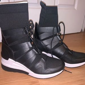 Michael Kors Sneaker with Sock!